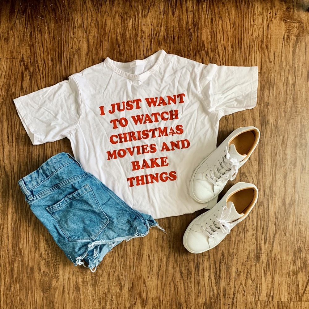Women’s Christmas tee